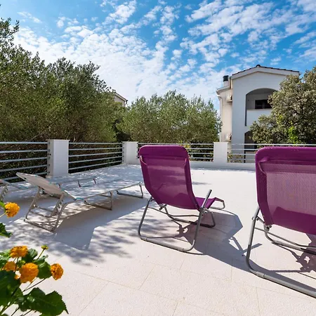 Appartamento By The Sea Mandre, Pag - 13015