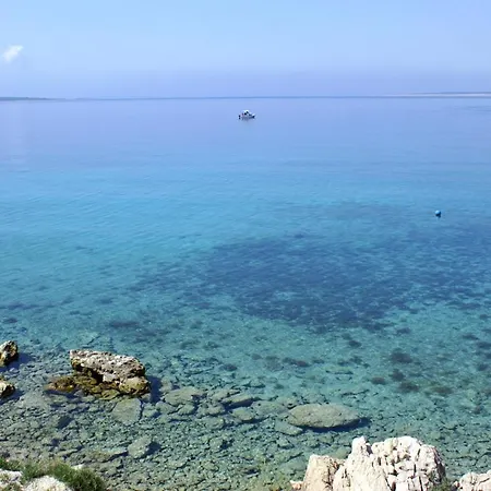 By The Sea Mandre, Pag - 13015 Kolan
